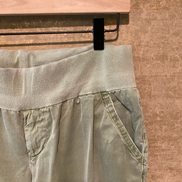 Designer Maternity Pants - Picture 2 of 6